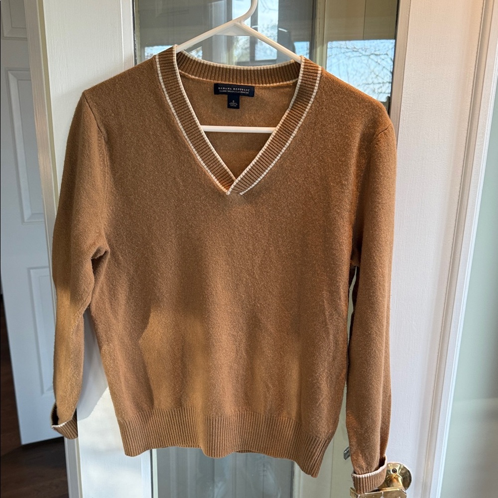 Banana Republic Tan V-Neck Sweater with Contrast Trim